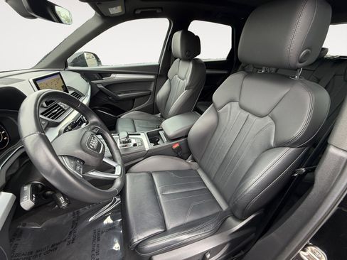 Used 2020 Audi Q5 2.0T Titanium Premium Plus w/ Premium Plus Package image 10