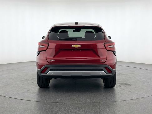 Used 2025 Chevrolet Trax LT w/ LT Convenience Package FWD image 7