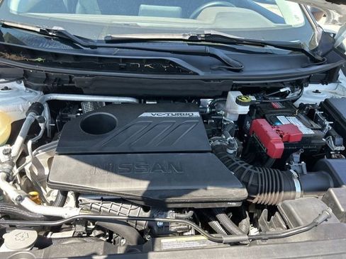 Used 2023 Nissan Rogue S FWD image 31