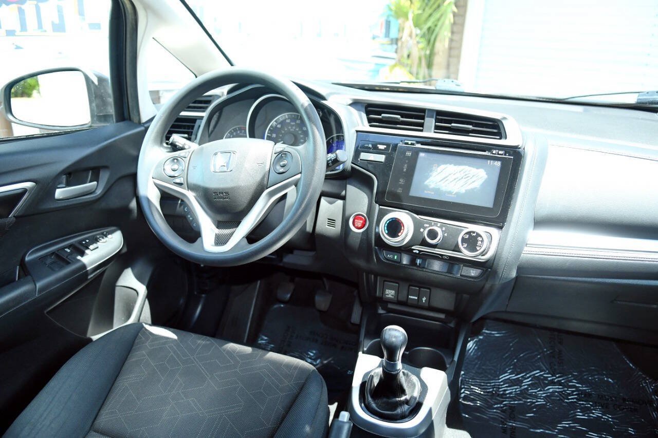 Used 2015 Honda Fit EX image 35