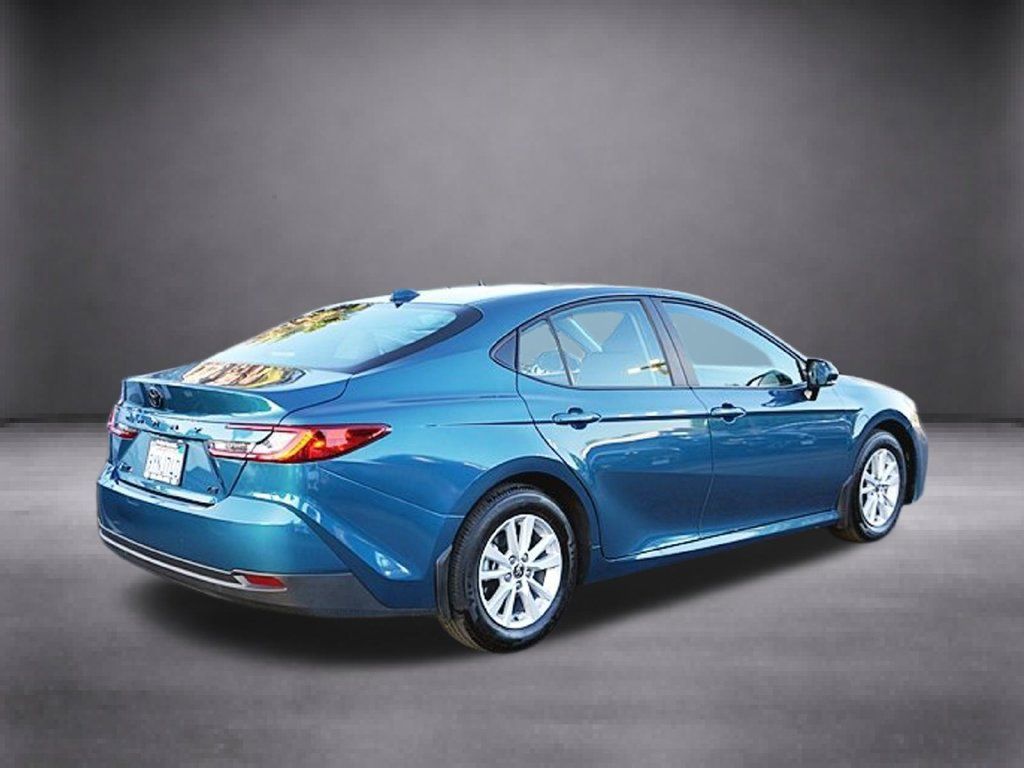 Used 2026 Toyota Camry LE FWD image 4