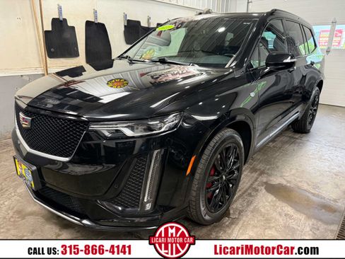 Used 2023 Cadillac XT6 Sport AWD/4WD image 1