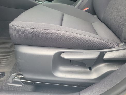 Used 2025 Toyota Corolla LE FWD image 19