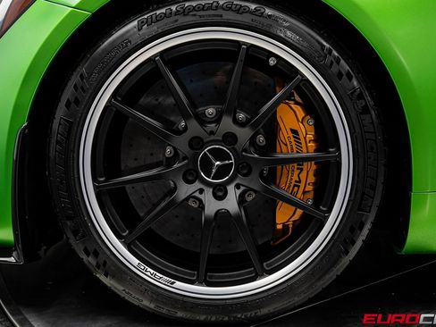 Used 2018 Mercedes-Benz AMG GT R image 24