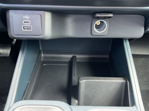 New 2026 Ford Maverick XL image 6