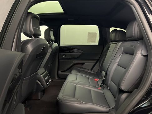 Used 2025 Lincoln Nautilus Premier w/ Equipment Group 102A image 29