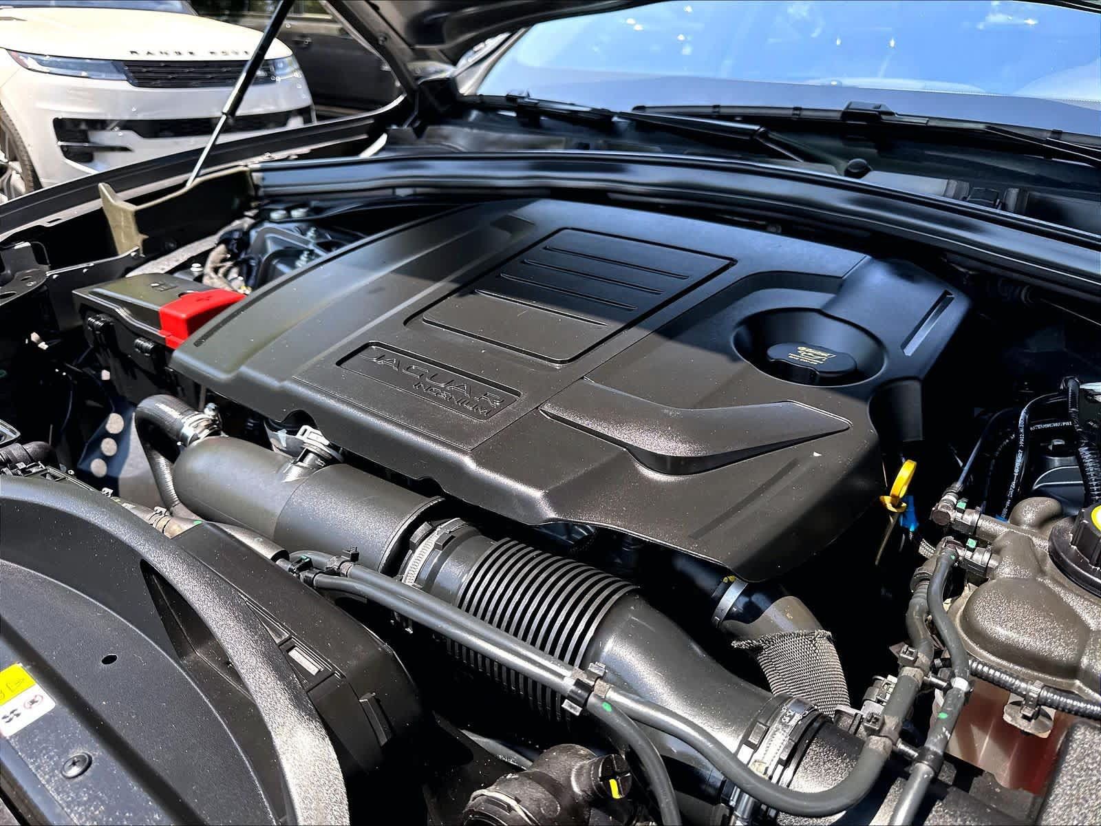 Used 2019 Jaguar F-PACE Premium AWD/4WD image 34