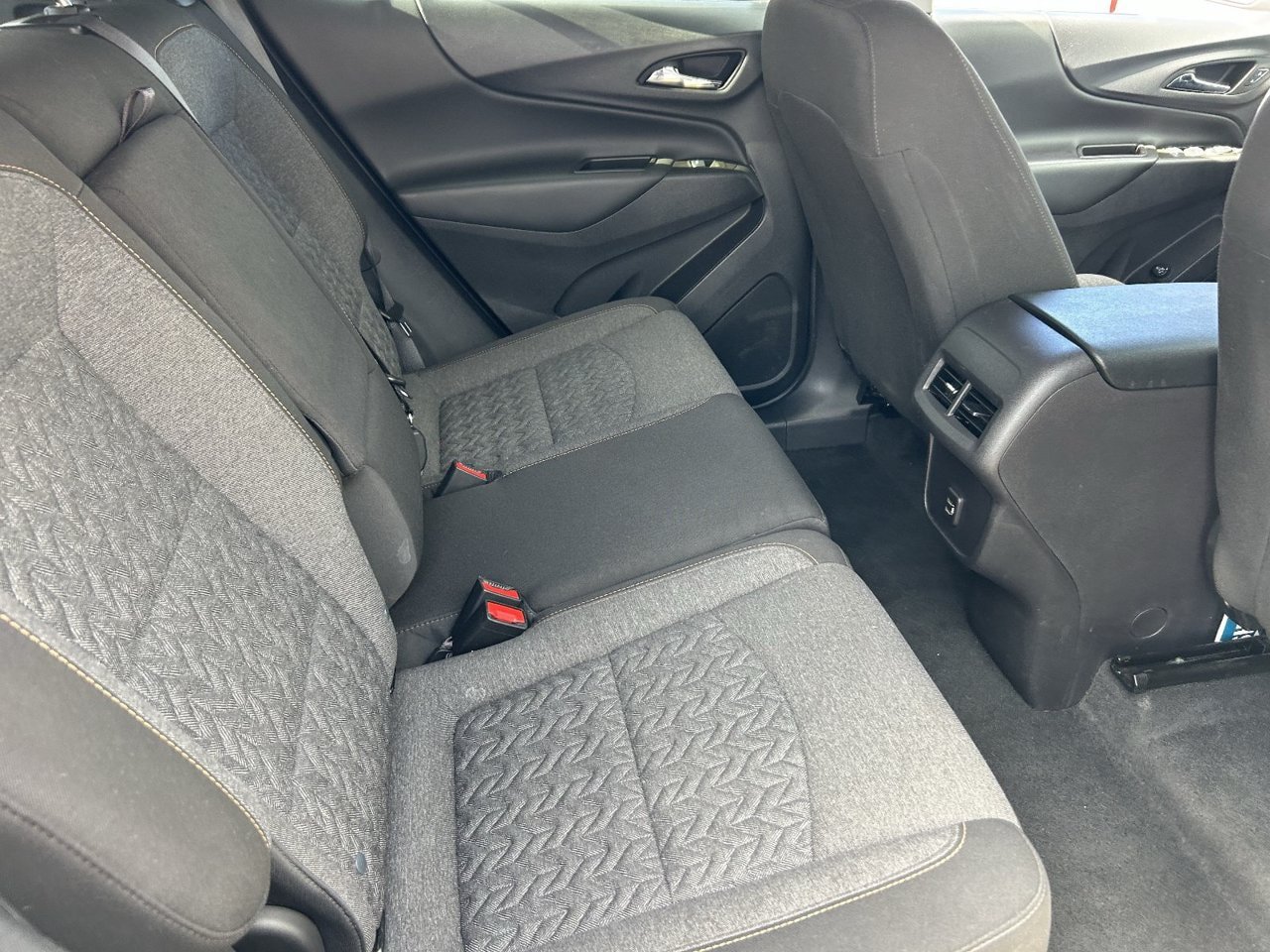 Used 2024 Chevrolet Equinox LT FWD image 14