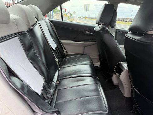 Used 2014 Toyota Camry LE FWD image 24