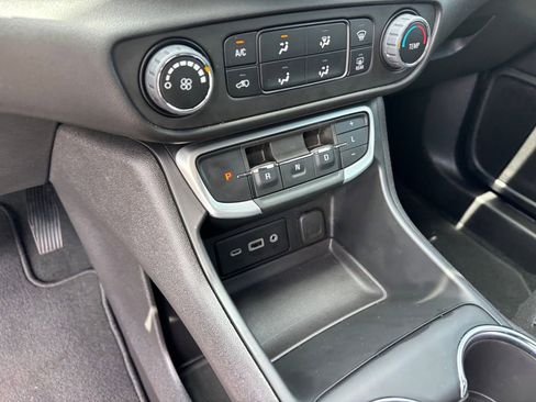 Certified 2024 GMC Terrain SLE w/ Elevation Edition FWD image 21