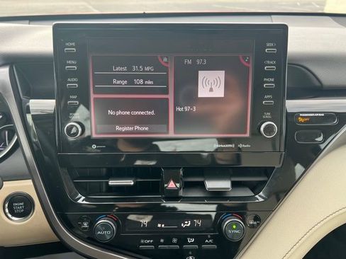 Used 2023 Toyota Camry XLE FWD image 17