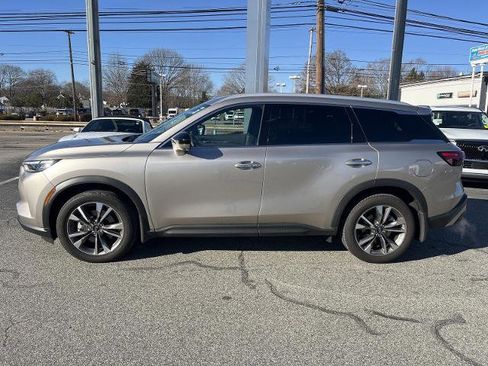 Certified 2025 INFINITI QX60 Luxe image 6