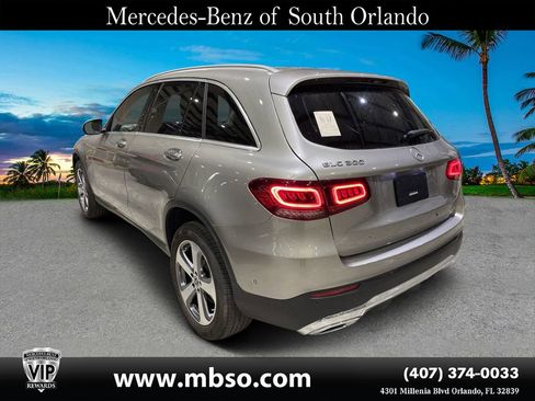 Certified 2022 Mercedes-Benz GLC 300 w/ Premium Package Lite image 17