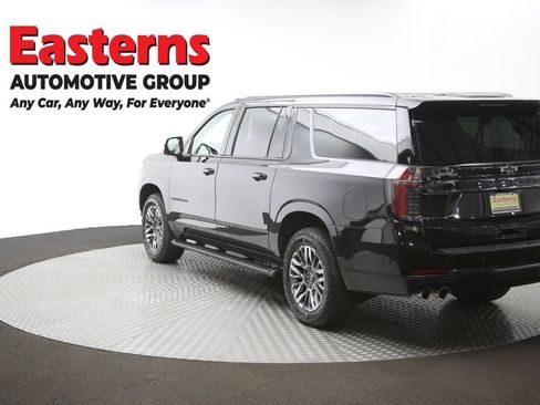 Used 2025 Chevrolet Suburban Z71 AWD/4WD image 68