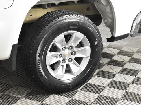 Used 2025 Chevrolet Silverado 1500 LT image 55