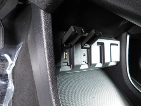 Used 2016 Honda HR-V LX image 16