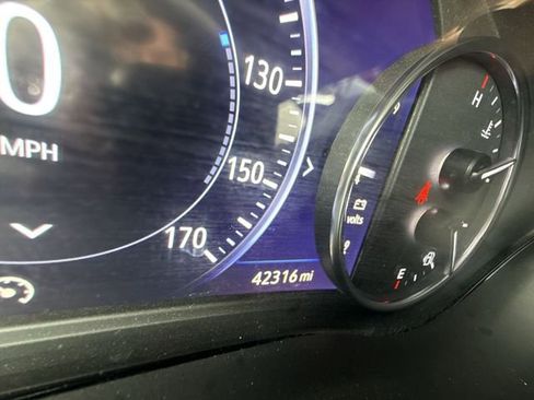 Used 2024 Buick Enclave Premium image 45