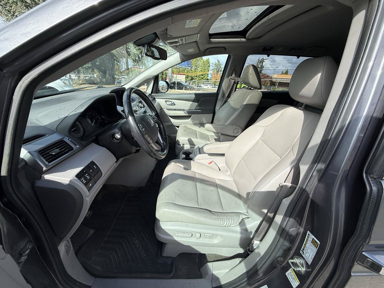 Used 2015 Honda Odyssey EX-L image 9