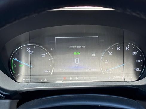 Used 2022 Ford Escape SE w/ Cold Weather Package FWD image 22