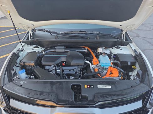 Certified 2024 Kia Sportage X-Line Prestige image 9