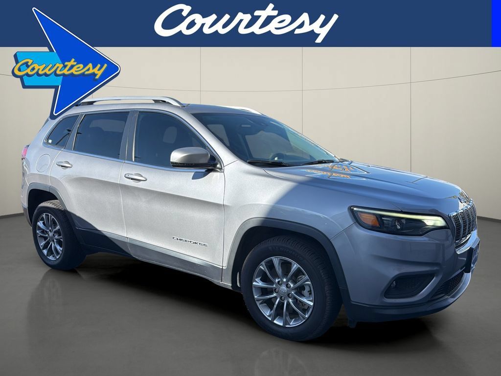 Used 2021 Jeep Cherokee Latitude Lux w/ Comfort/Convenience Group FWD image 1
