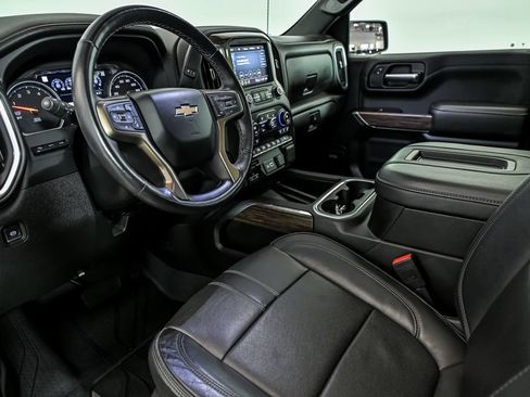 Used 2021 Chevrolet Silverado 1500 High Country AWD/4WD image 12
