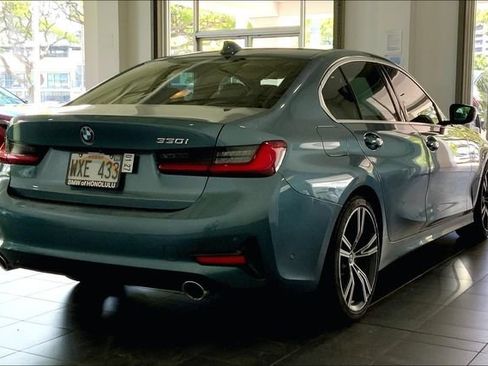 Used 2021 BMW 330i Sedan w/ Convenience Package RWD image 6