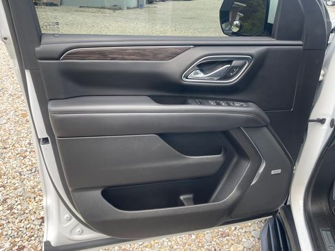 Used 2021 Chevrolet Tahoe LT image 13