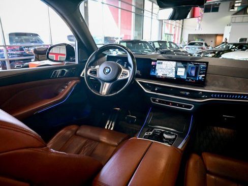 Used 2023 BMW X7 xDrive40i w/ Executive Package image 27
