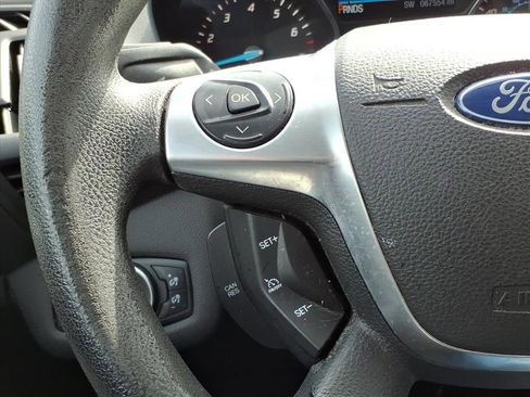 Used 2015 Ford Escape SE w/ SE Chrome Package image 19