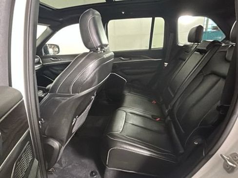 Used 2024 Jeep Grand Cherokee Limited 4xe AWD/4WD image 27