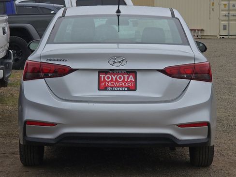 Used 2021 Hyundai Accent SE FWD image 5