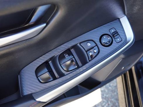 Used 2025 Nissan Sentra SR w/ SR Premium Package FWD image 21