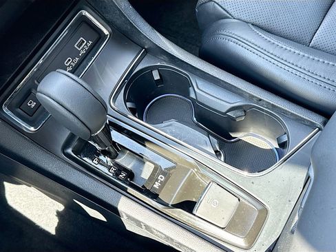 Used 2025 Subaru Ascent Bronze Edition image 23