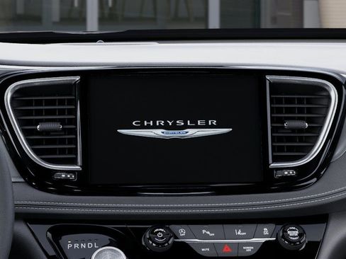 New 2026 Chrysler Pacifica Select image 18