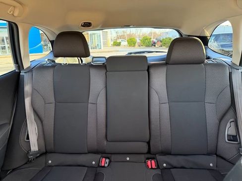 Used 2022 Subaru Outback Premium image 16