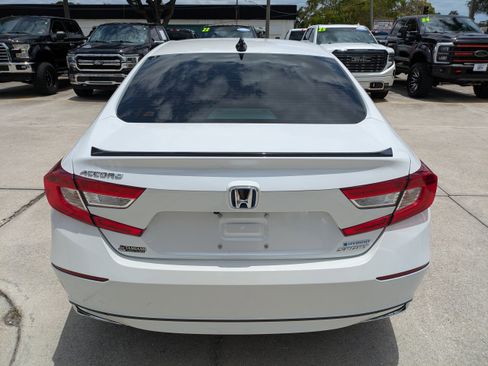Used 2022 Honda Accord Sport image 5
