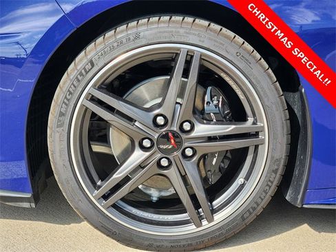 Certified 2025 Chevrolet Corvette Stingray Preferred Cpe image 7