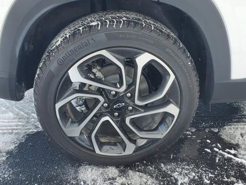 New 2026 Chevrolet Trax RS w/ Sunroof Package image 5