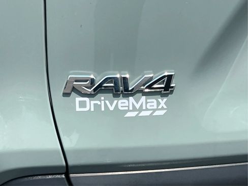 Used 2022 Toyota RAV4 XLE w/ Convenience Package AWD/4WD image 30