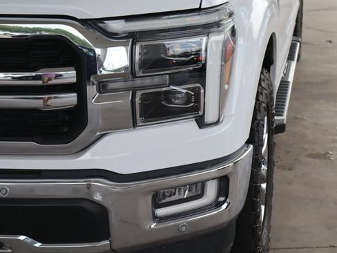 Used 2024 Ford F150 Lariat w/ Tow/Haul Package AWD/4WD image 9