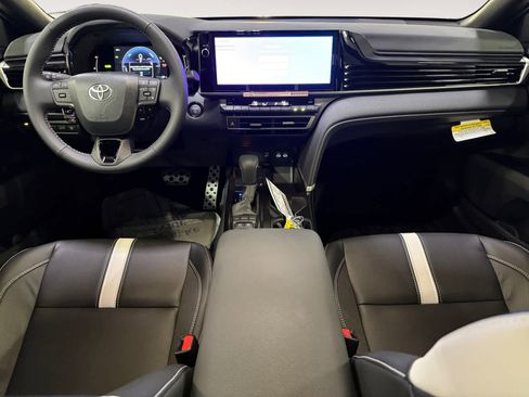 New 2026 Toyota Camry SE image 10