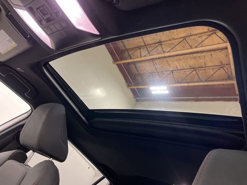 Used 2023 Toyota RAV4 SE w/ Weather & Moonroof Package image 33