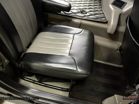 Used 2001 HUMMER H1 4-Door Wagon image 23