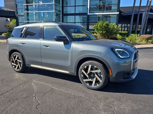 New 2026 MINI Cooper Countryman S image 2