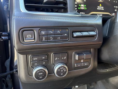 Used 2023 GMC Yukon Denali Ultimate image 21
