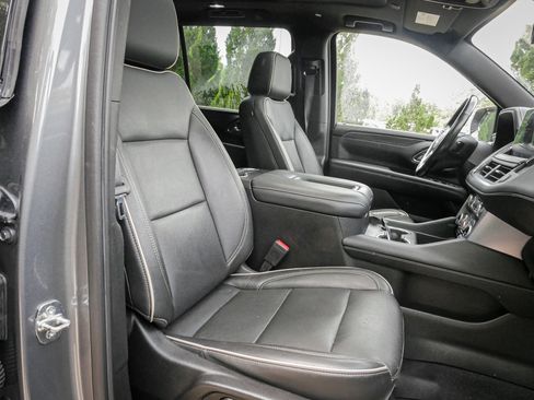 Used 2021 GMC Yukon XL SLT w/ SLT Luxury Plus Package AWD/4WD image 33