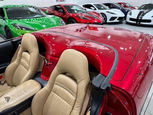 Used 2004 Chevrolet Corvette Convertible w/ Preferred Equipment Group RWD image 23