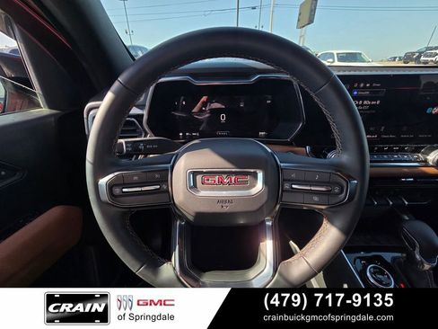 Used 2025 GMC Canyon AT4 AWD/4WD image 13