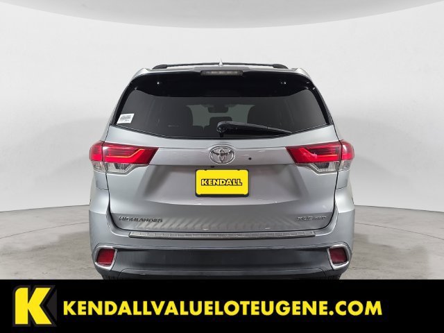 Used 2019 Toyota Highlander XLE w/ Protection Package #3 AWD/4WD image 6